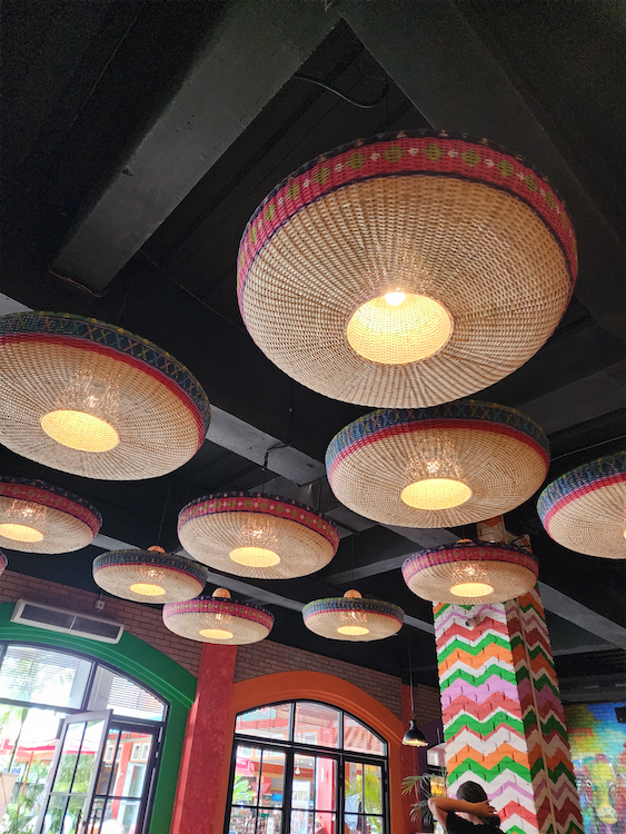 스미냑 스퀘어의 멕시칸 식당